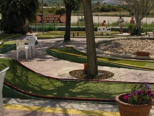 Quesada Mini Golf - Image 4